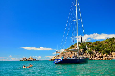 Magnetic Island Sailing BBQ Lunch Cruise - Local Tourism 4