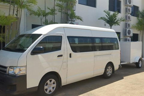 Airport Transfer To Or From Cairns Hotels For Up To 13 People (7am-10pm) - Accommodation Australia 0