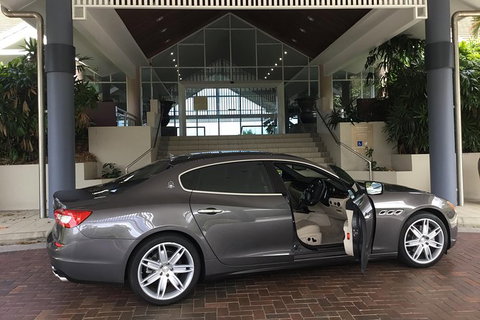 Maserati Quattroporte Limousine Transfer Cairns Airport To Port Douglas - Accommodation Australia 1