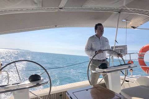 Sailing Curlew Escape On Moreton Bay - Local Tourism 15