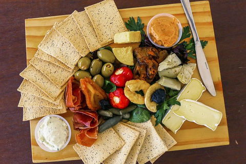 Brisbane City Twilight Kayaking With Wine And Grazing Board - Local Tourism 2