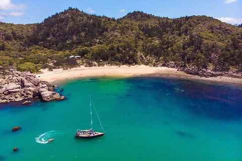 Helicopter And Magnetic Island Sailing - Local Tourism 5