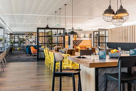 Brisbane Airport - My Lounge - Local Tourism 0
