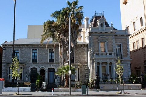 Adelaide Airport Transfers : Airport ADL To Adelaide City In Luxury Van - Local Tourism 3