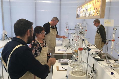 Master Gin Making Classes - Accommodation Australia 1