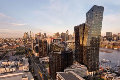 Arrival Private Transfers: Melbourne Airport MEL To Melbourne In Business Car - Accommodation Australia 5