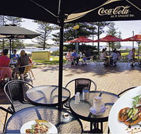 The Beach and Bush Gallery and Cafe - Accommodation Australia
