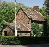 Cooks' Cottage - Accommodation Australia