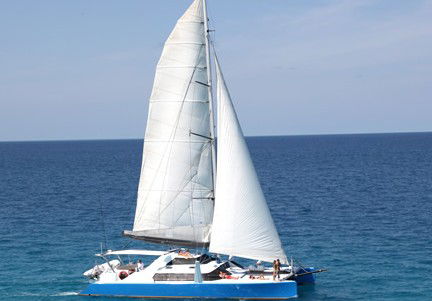Synergy Reef Sailing - Accommodation Australia 4