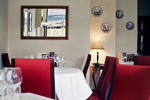 Le Petit Bourgeois - Accommodation Australia 0