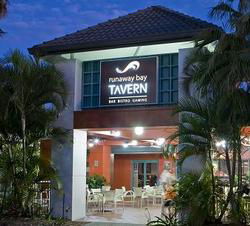 Runaway Bay Tavern - Accommodation Australia 0