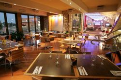 Options Tavern - Accommodation Australia 2