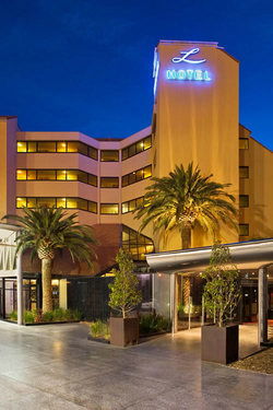 Lakes Resort Hotel - Accommodation Australia 2