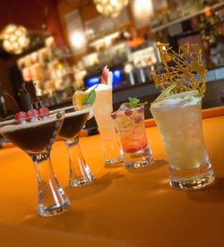 Crown And Sceptre Hotel - Accommodation Australia 2