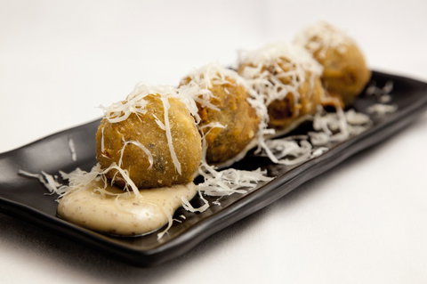 Alto Cucina And Bar - Bed n Breakfasts 1