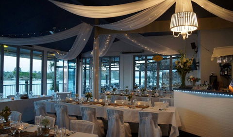 The River Deck On Noosa Marina - Local Tourism 2