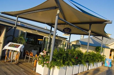 The River Deck On Noosa Marina - Local Tourism 5