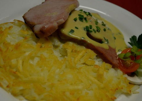 Des Alpes Swiss Restaurant - Accommodation Australia 3