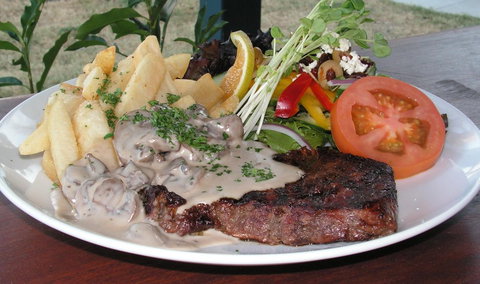 Fairways Tavern - Accommodation Australia 1