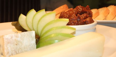 Piaf Bar & Bistro - Local Tourism 1