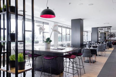 MRepublic Restaurant, Bar And Lounge - Australia Shopping 1