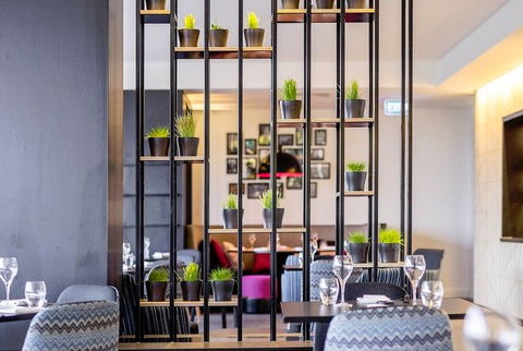 MRepublic Restaurant, Bar And Lounge - Australia Shopping 3