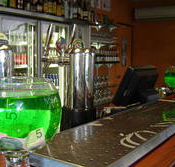 The Tap On Mitchell - home of the Fishbowl Cocktail - Accommodation Australia