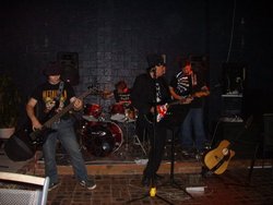 Queenslander Hotel - Local Tourism 0