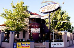 Inglewood Hotel - Accommodation Australia 1