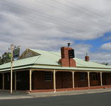 Huntington Tavern - Australia Shopping