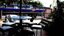 The Bath Arms Hotel - Australia Shopping 2