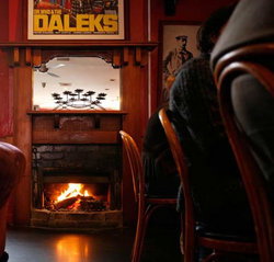 The British Crown Hotel - Accommodation Australia 1