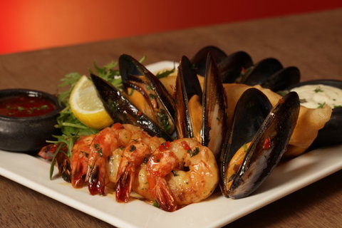 The Fox Hotel - Accommodation Australia 1