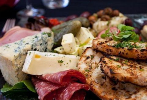 Latitude 21 Restaurant & Bar - Local Tourism 4