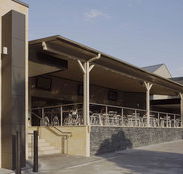 Three Swallows Hotel - Accommodation Australia