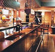 Tudor Inn Hotel - Accommodation Australia