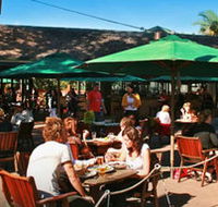 The Beach Hotel - Accommodation Australia