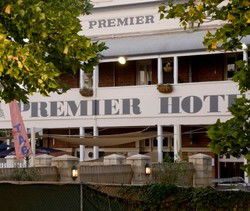 Premier Hotel - Accommodation Australia 0