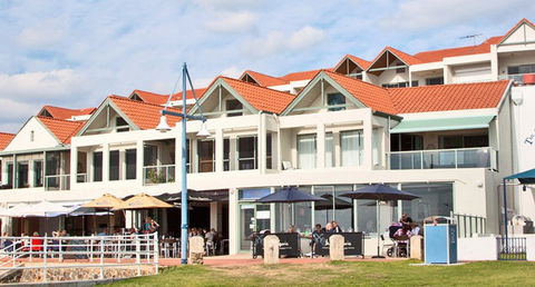 Emmas On The Boardwalk - Local Tourism 1