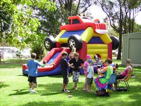 Pinjarra Race Club - Local Tourism 1