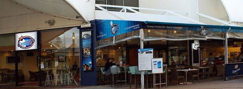 Grumpys Barefoot Bar, Steak & Seafood Grill - Accommodation Australia 1