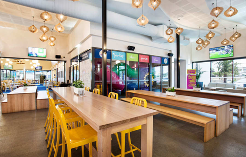 Coolum Beach Hotel - Local Tourism 1