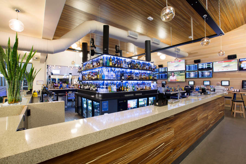 Coolum Beach Hotel - Local Tourism 4