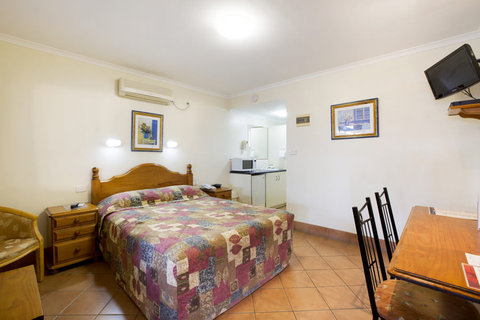 Glenmore Hotel-Motel - Accommodation Australia 1