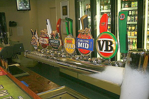 Parkhurst Tavern - Australia Shopping 3