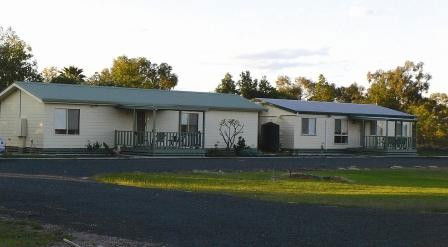Back O' Bourke Motel - Local Tourism 1