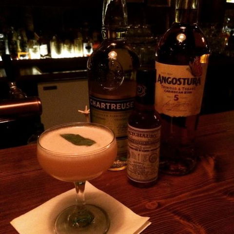 Sneaky Tony's - Accommodation Australia 2