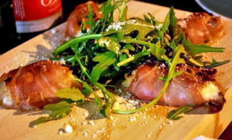 Via Napoli Pizzeria - Accommodation Australia 1