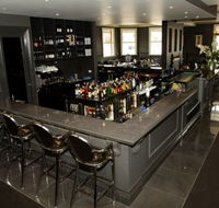 Bunch Of Grapes Hotel - Accommodation Australia
