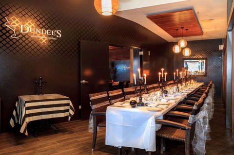 Dundee’s Restaurant On The Waterfront - Local Tourism 1